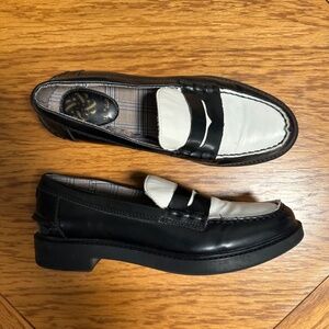 *SAM & LIBBY* Black x White Round Toe Loafer Shoes Size 8